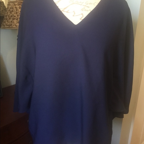 Gorgeous Midnight/Navy Blue Jealous tomato top EUC - Picture 4 of 8